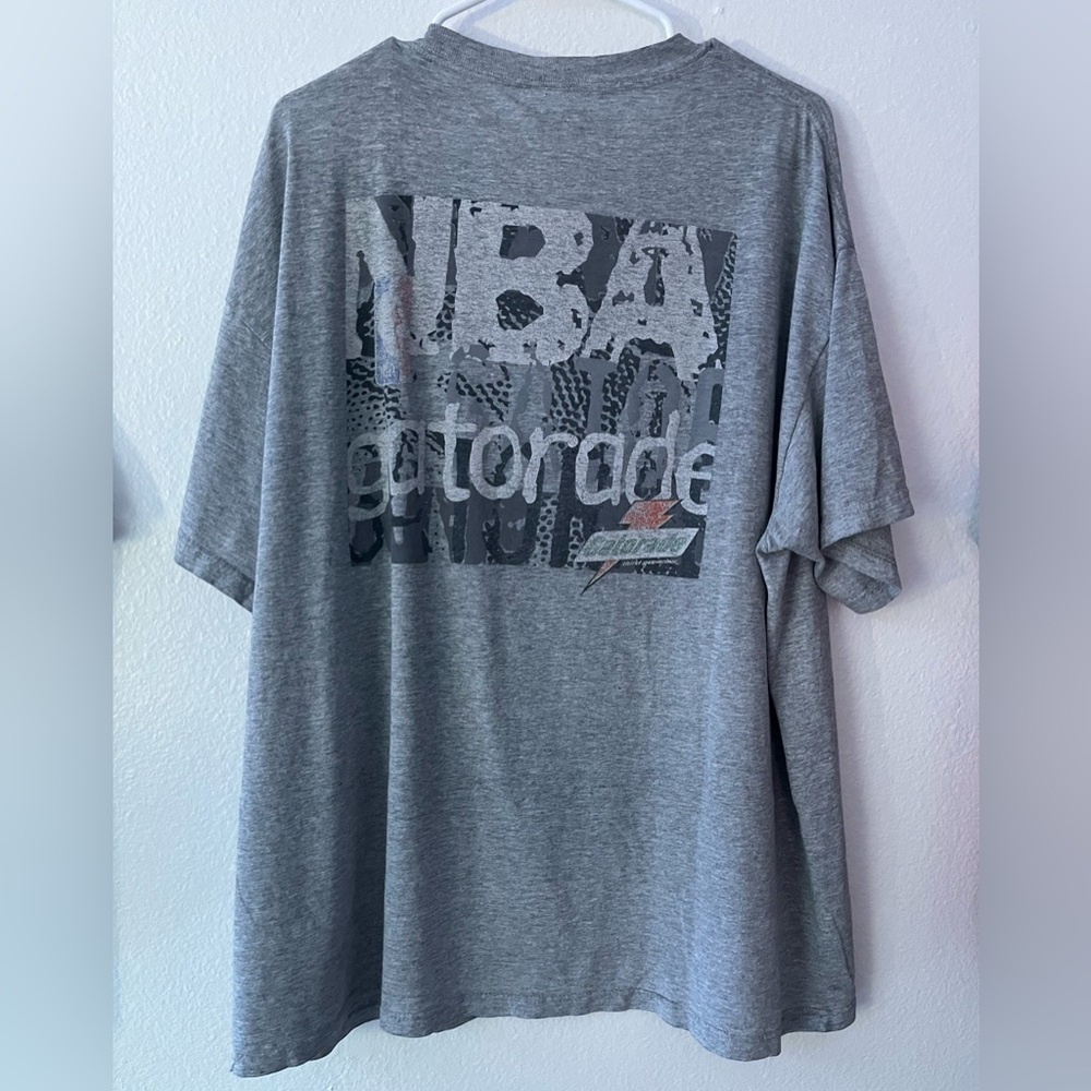 NBA Gatorade t shirt